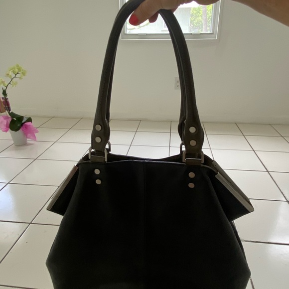 Kenneth Cole Black Tote with Metallic Details - Picture 3 of 9